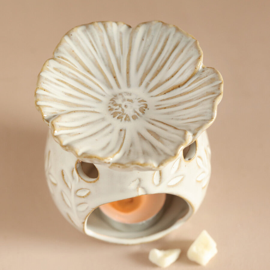 Vintage White Flower Ceramic Wax Burner